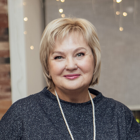 Елена Тихонова